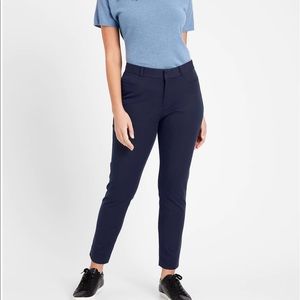 Curvy mid rise skinny Sloan pants